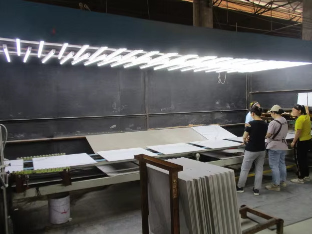 Foshan Kencheng Import And Export Co., Ltd. Produktionslinie des Herstellers