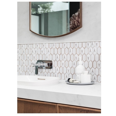 Polsterte Glasplatte Marmor Badezimmer Vanity mit Blanco Carrara Sinterstein Oberfläche
