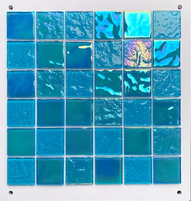 100x100mm geknackte Schwimmbadfliesen Mosaik mit blauer Farbe und antibakterieller Funktion