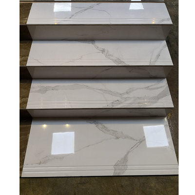 600*1200 Villa Fußboden Weißmarmor Bullnose Treppenfliese mit Anti-Rutsch Keramik Nasen