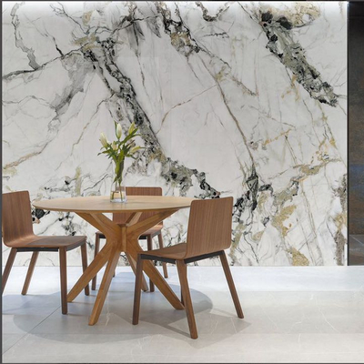 Innenraum 1200x2700x12mm Statuario Plus Weiß und Grau Leere Marmorfußbodenfliesen Verglasung Matte poliert